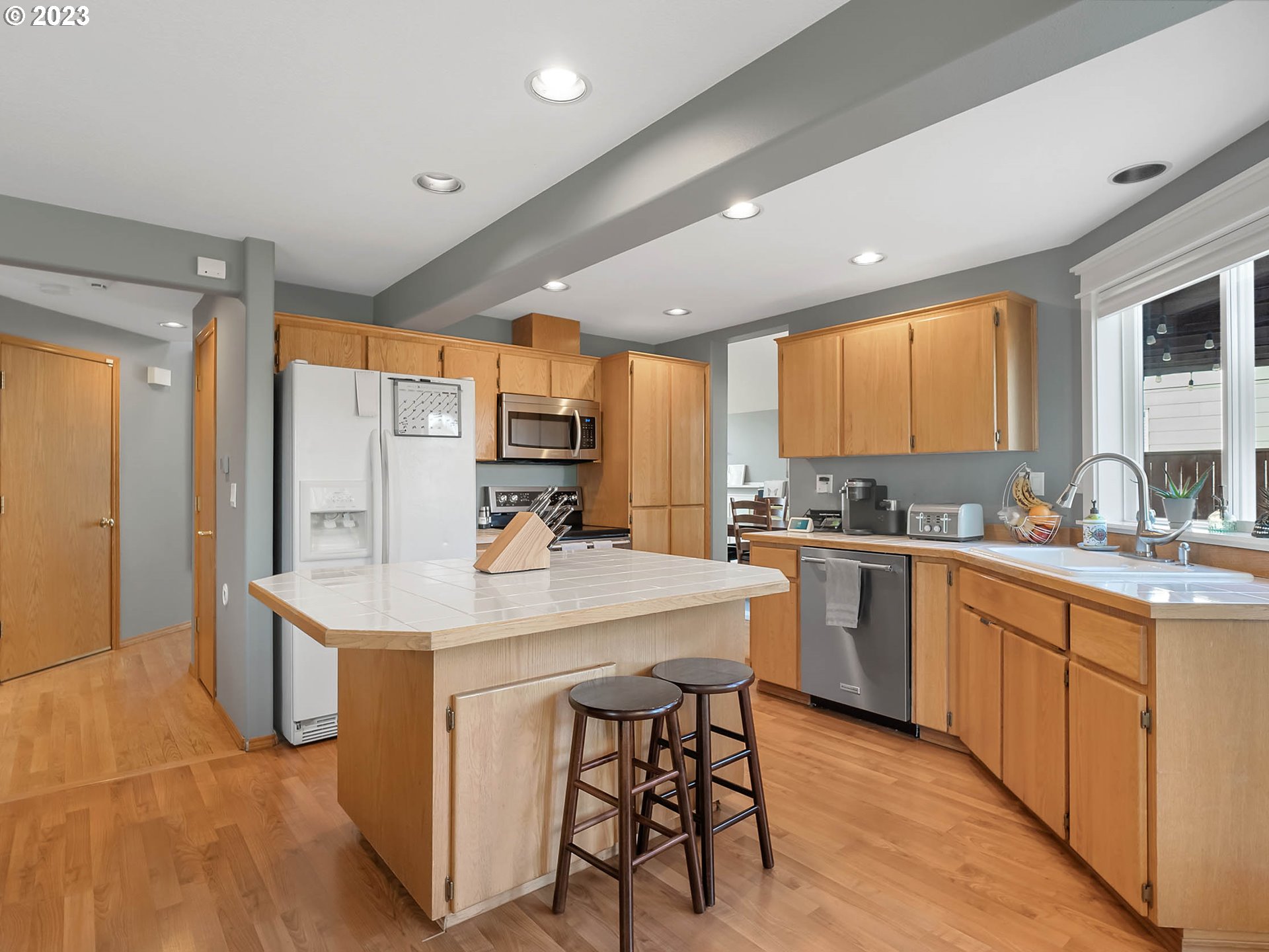 205 NE MILNE RD