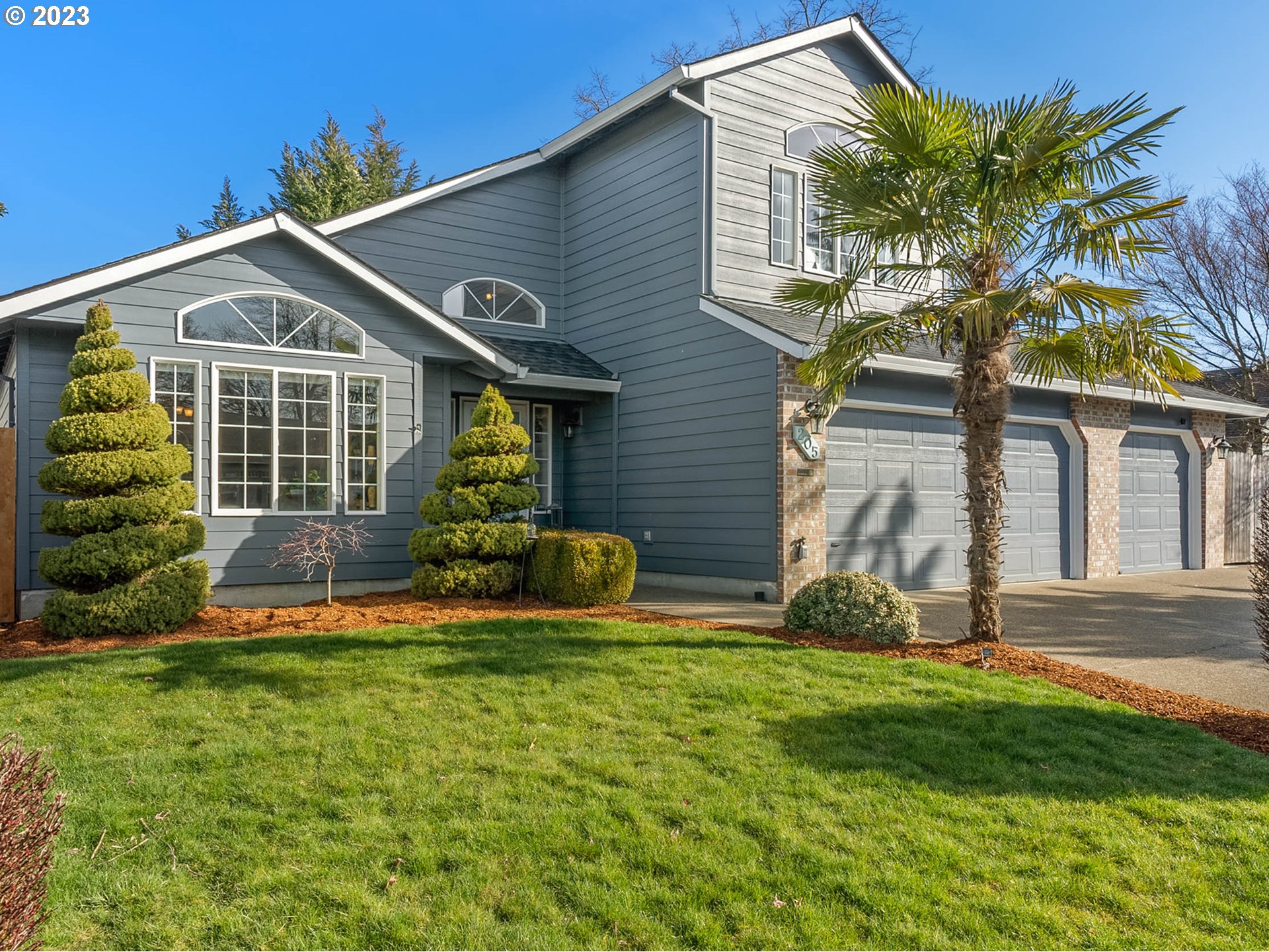 205 NE MILNE RD