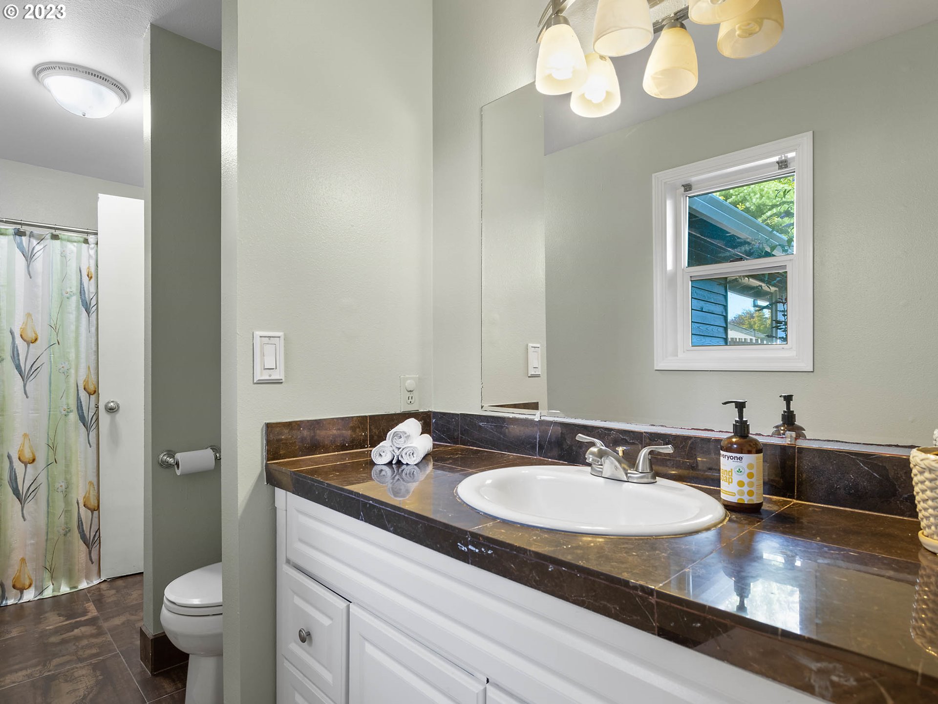 5292 NE STANCHION CT