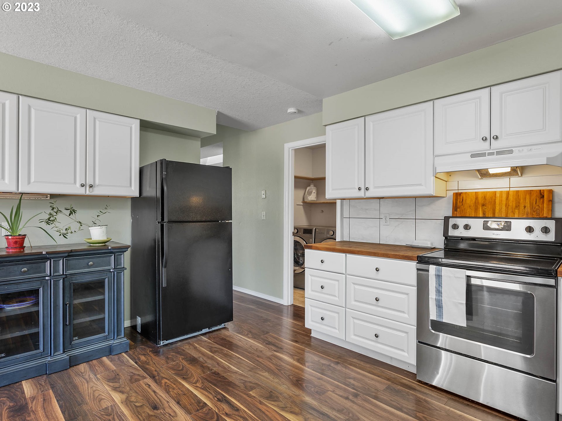 5292 NE STANCHION CT