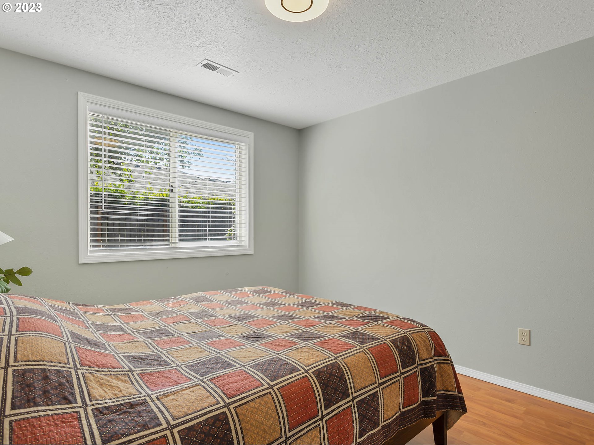 5292 NE STANCHION CT