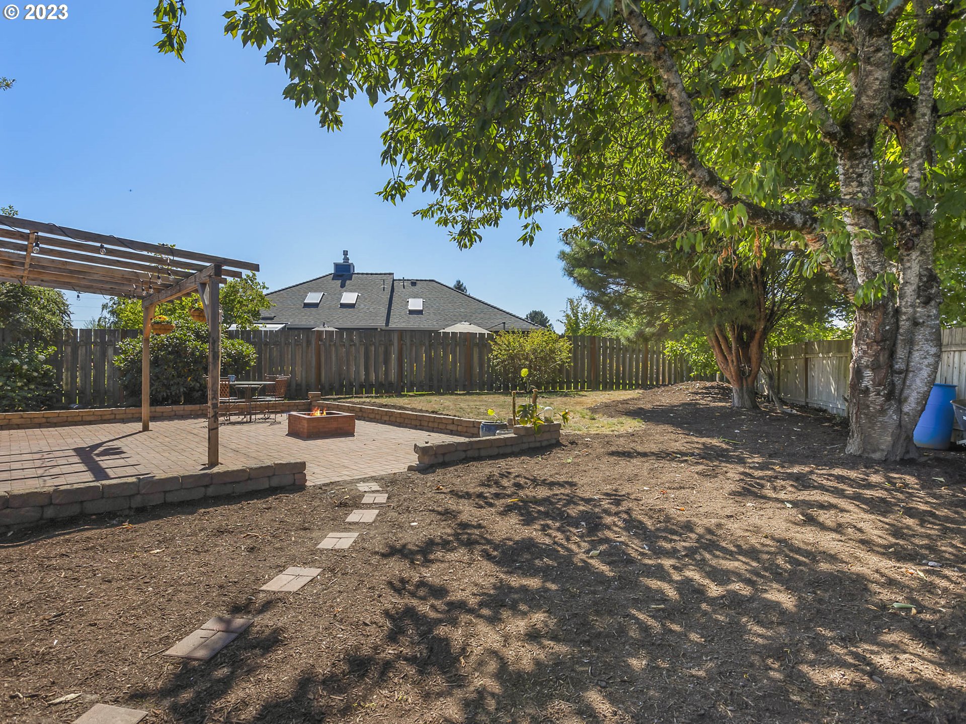 5292 NE STANCHION CT