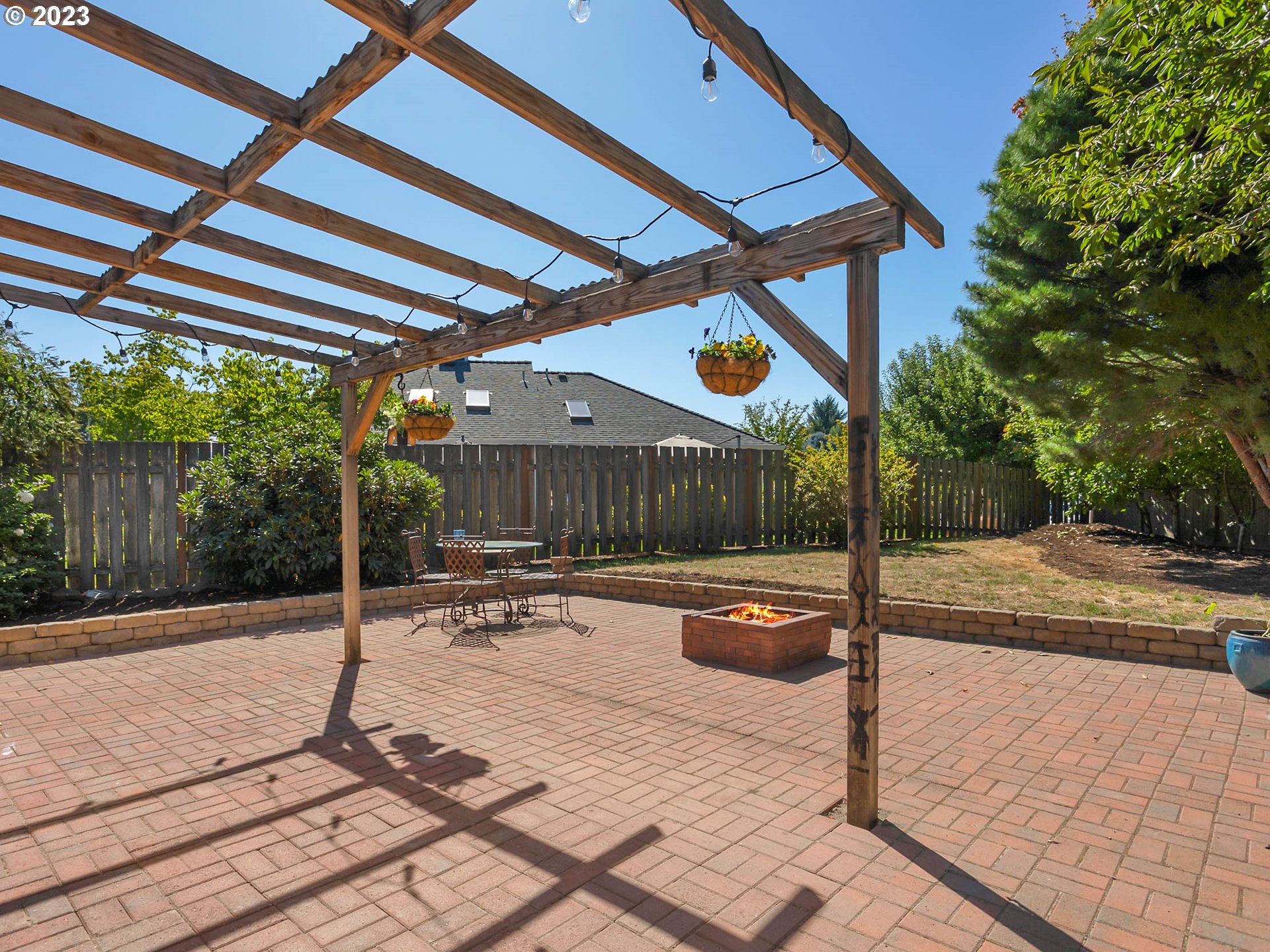 5292 NE STANCHION CT