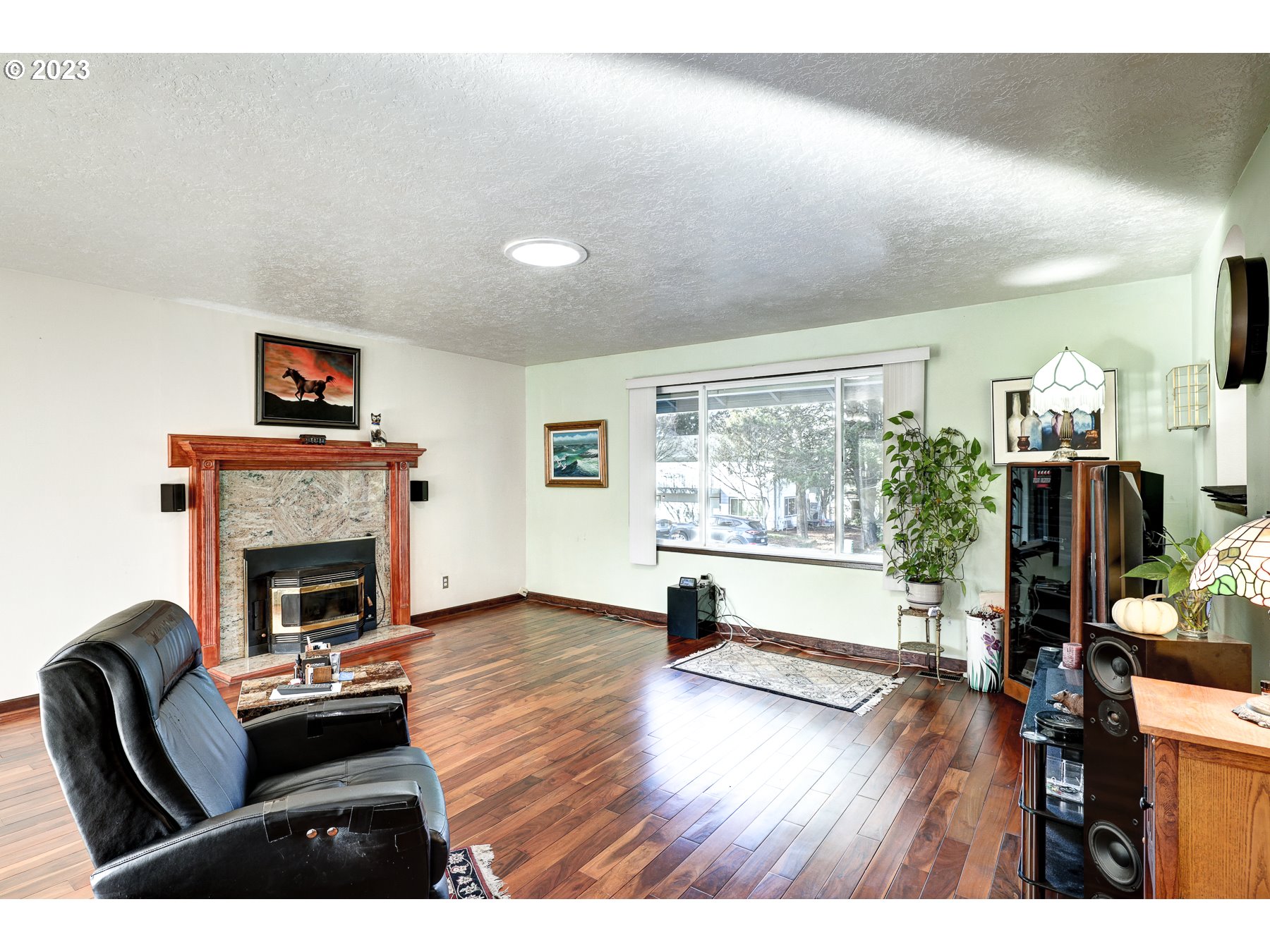 14820 SW WILLAMETTE ST