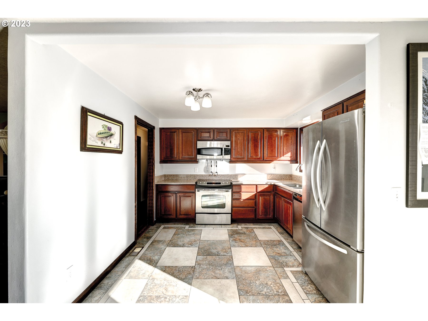 14820 SW WILLAMETTE ST