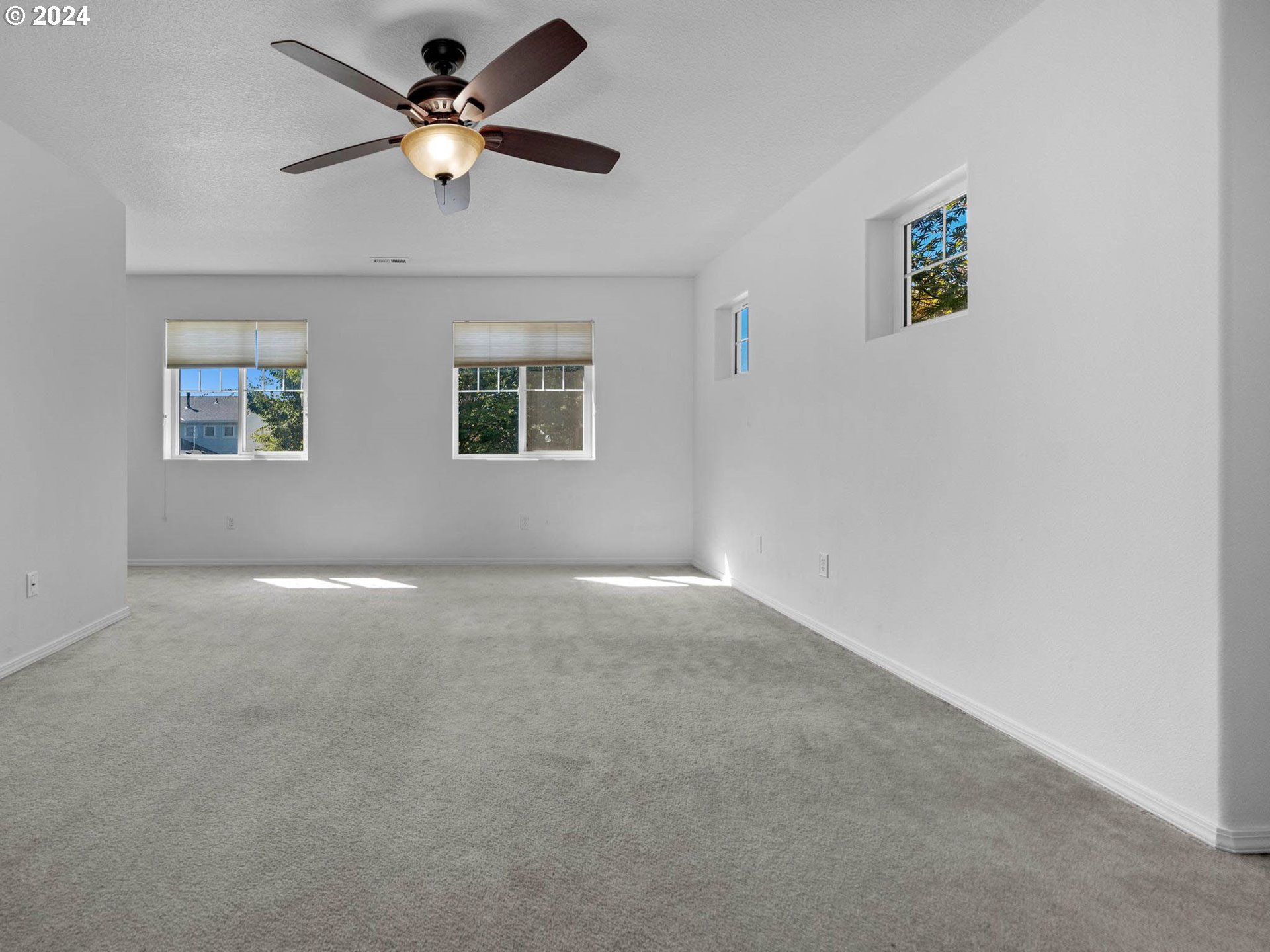 1374 NW 7th AVE