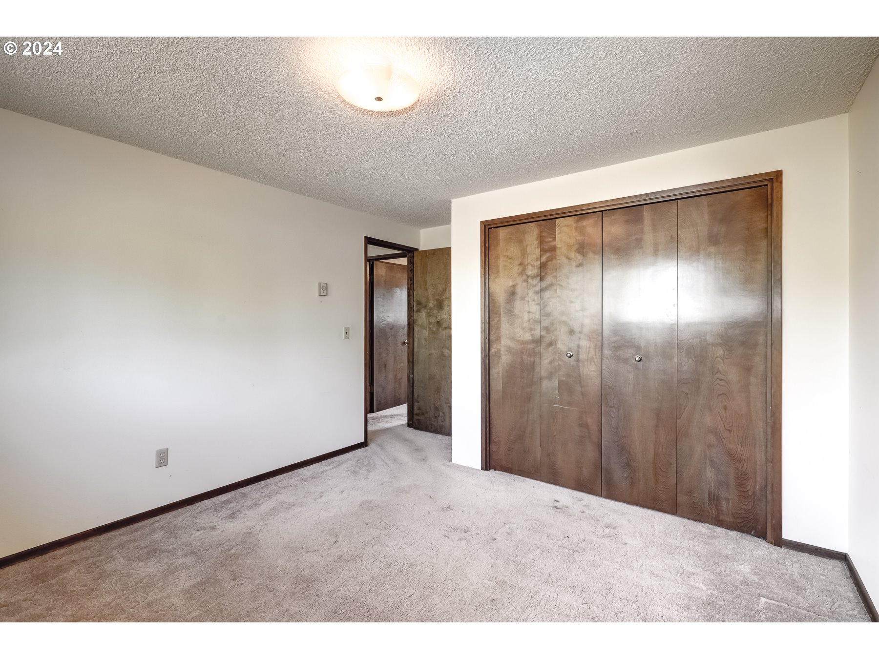 1604 SOMERA DR