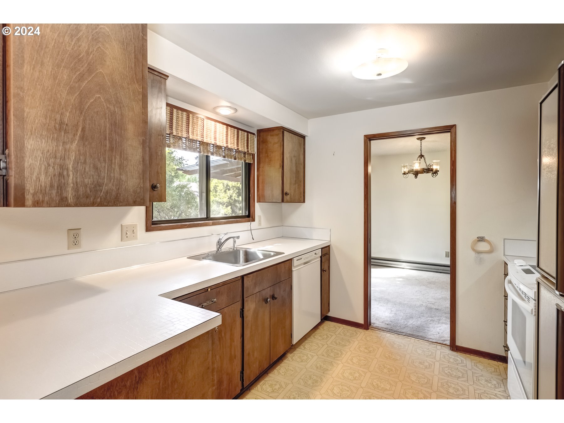 1604 SOMERA DR