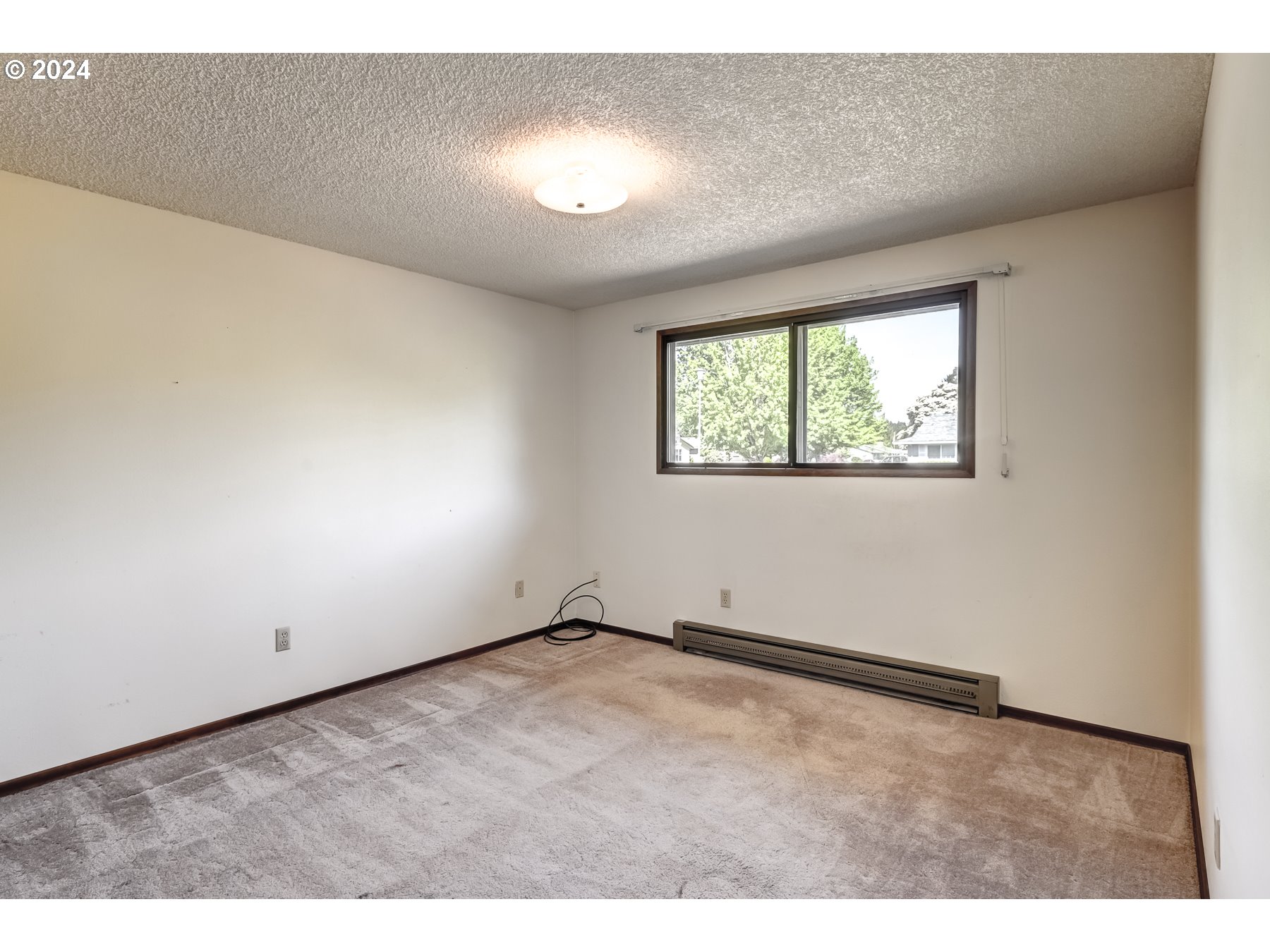 1604 SOMERA DR