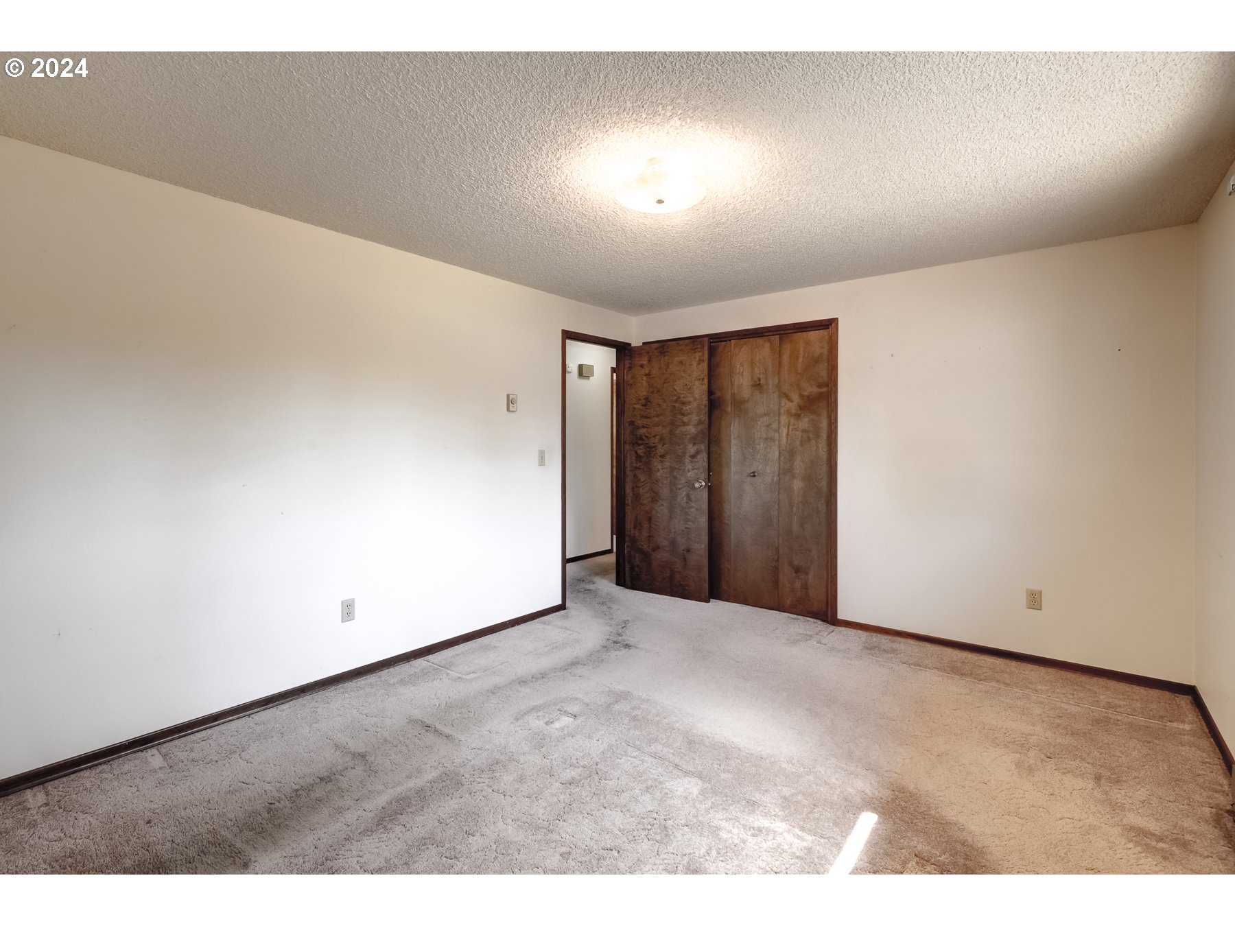 1604 SOMERA DR