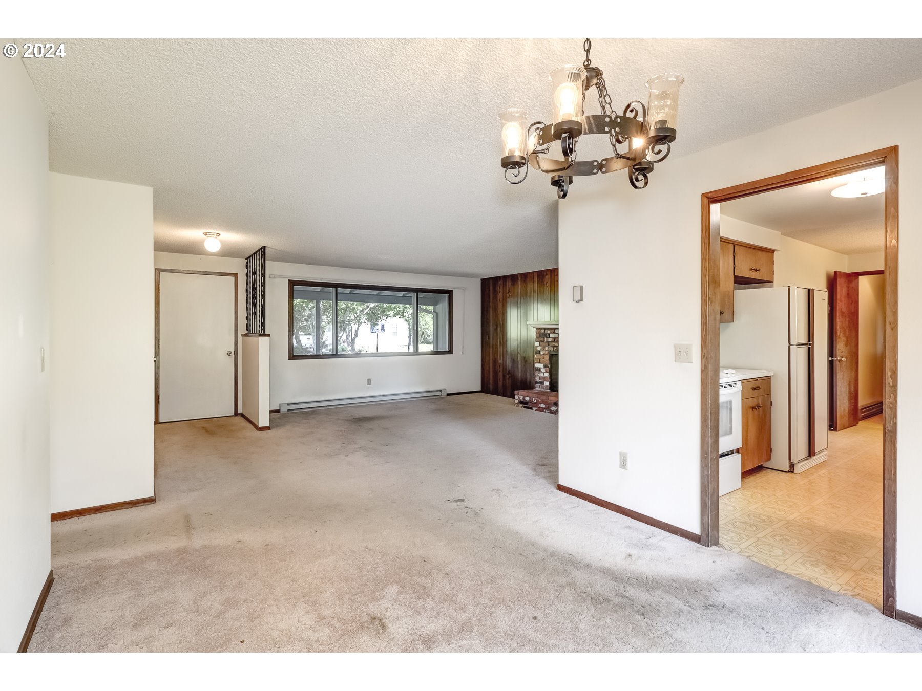 1604 SOMERA DR