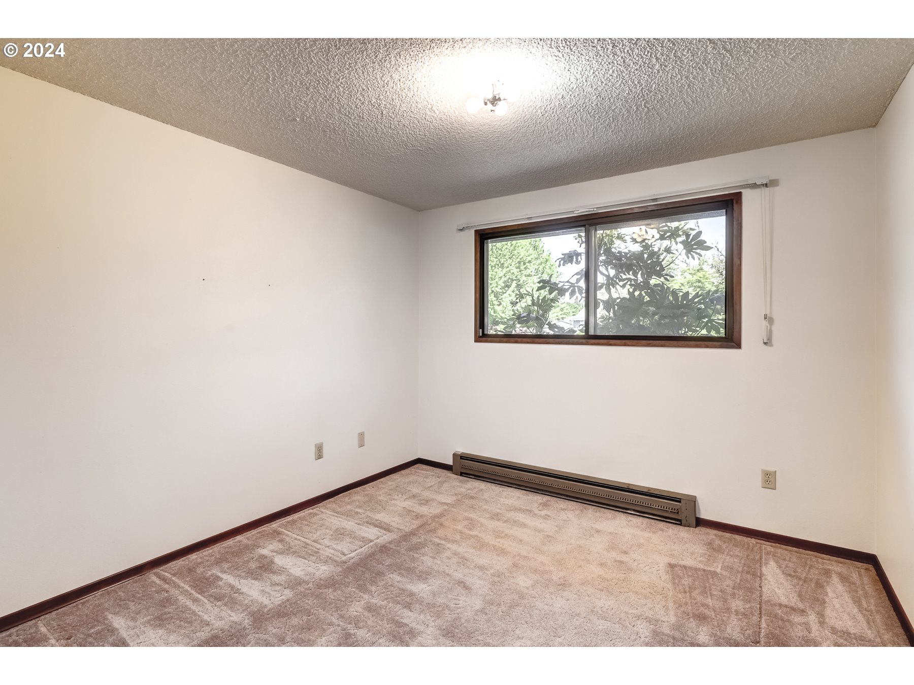 1604 SOMERA DR