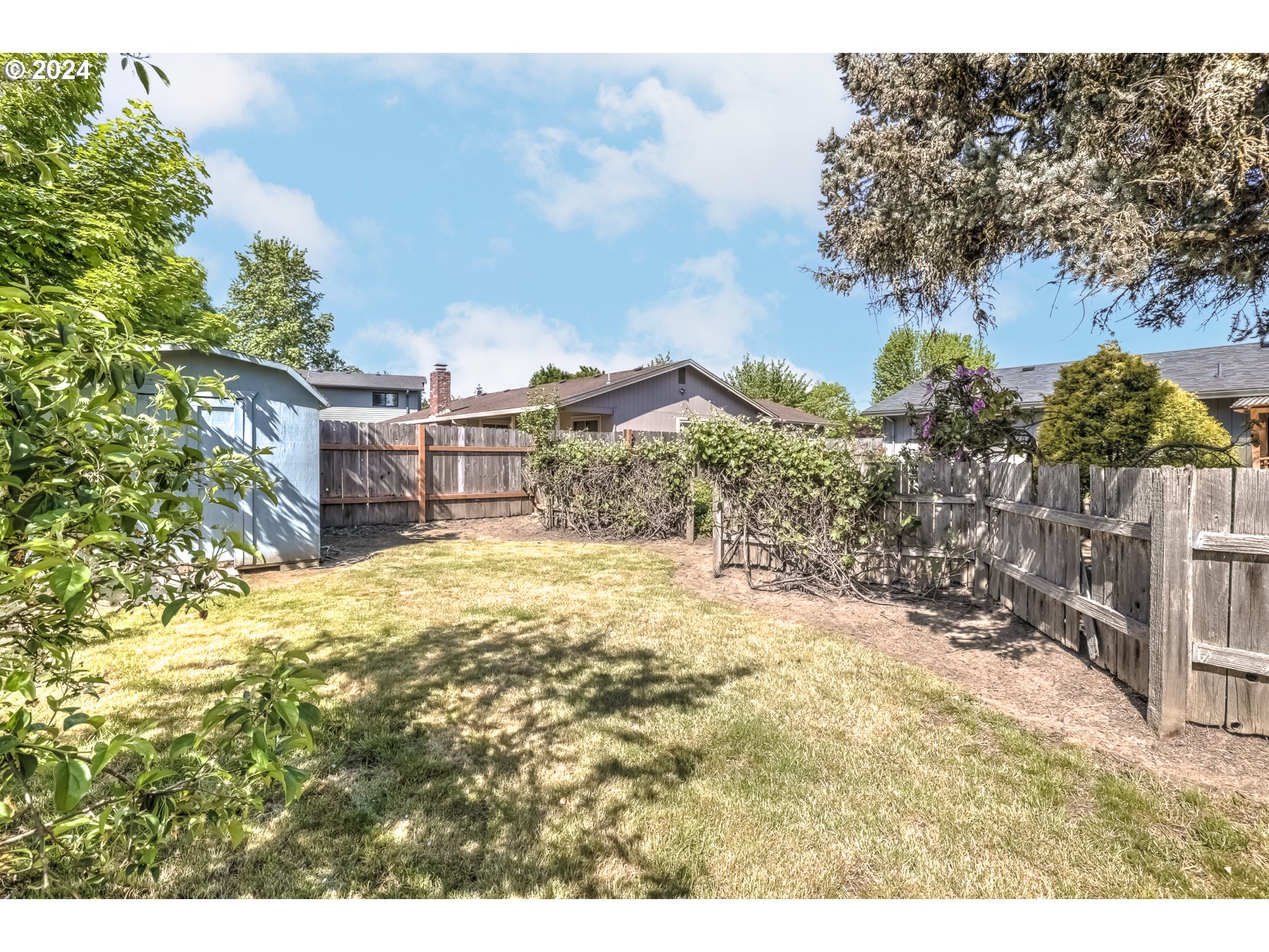 1604 SOMERA DR