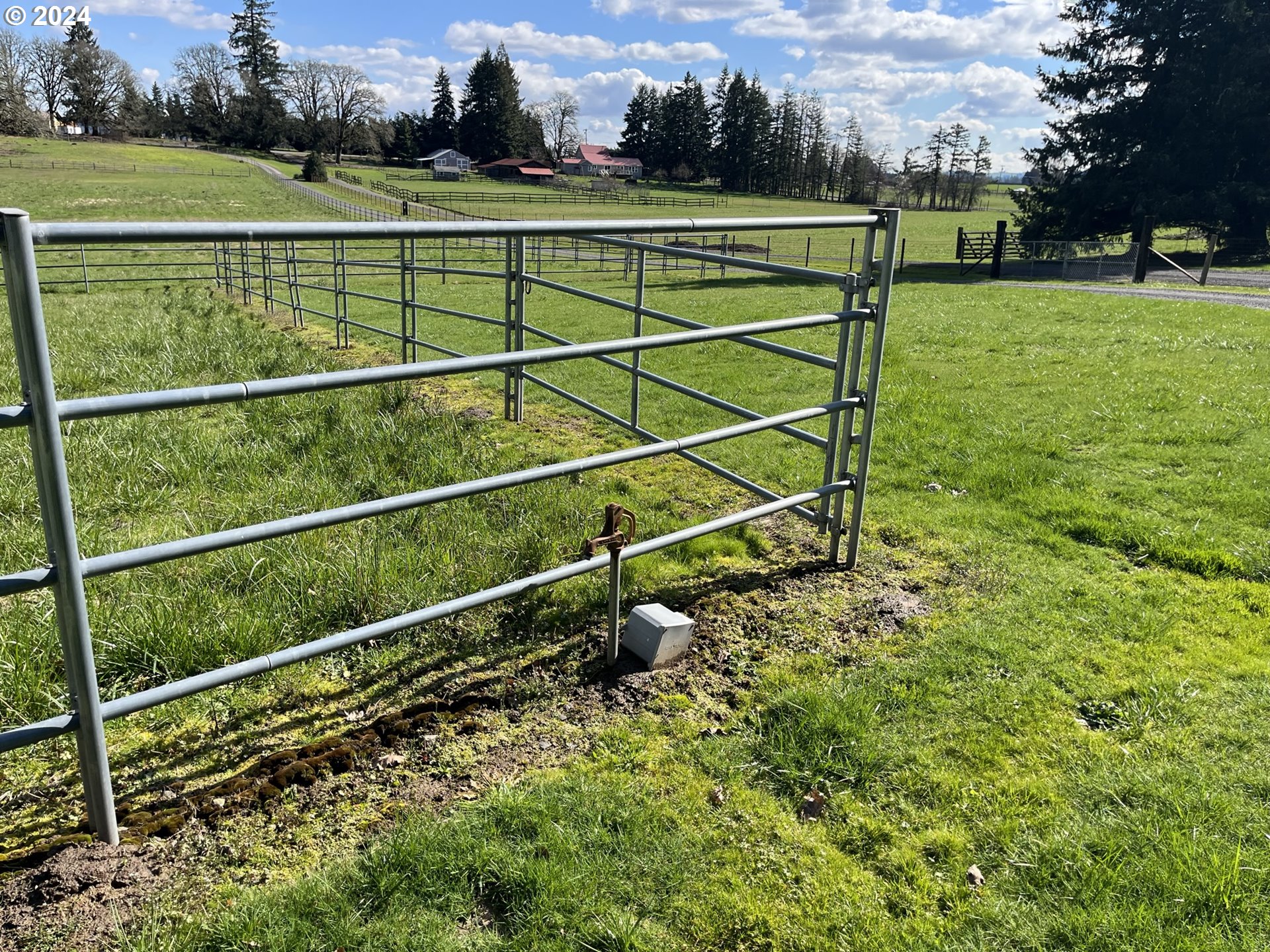 8745 SW HILLSBORO HWY