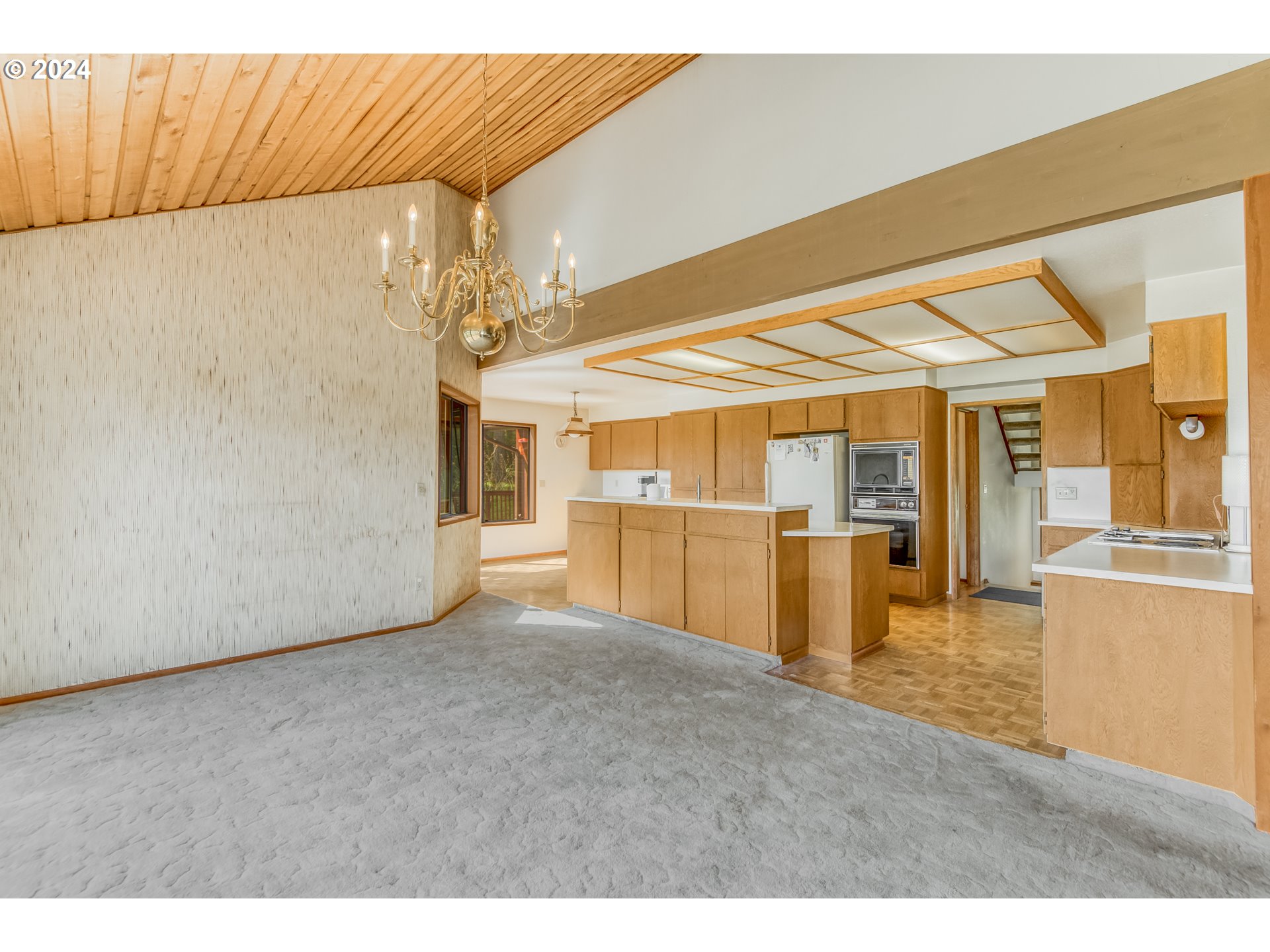 8745 SW HILLSBORO HWY