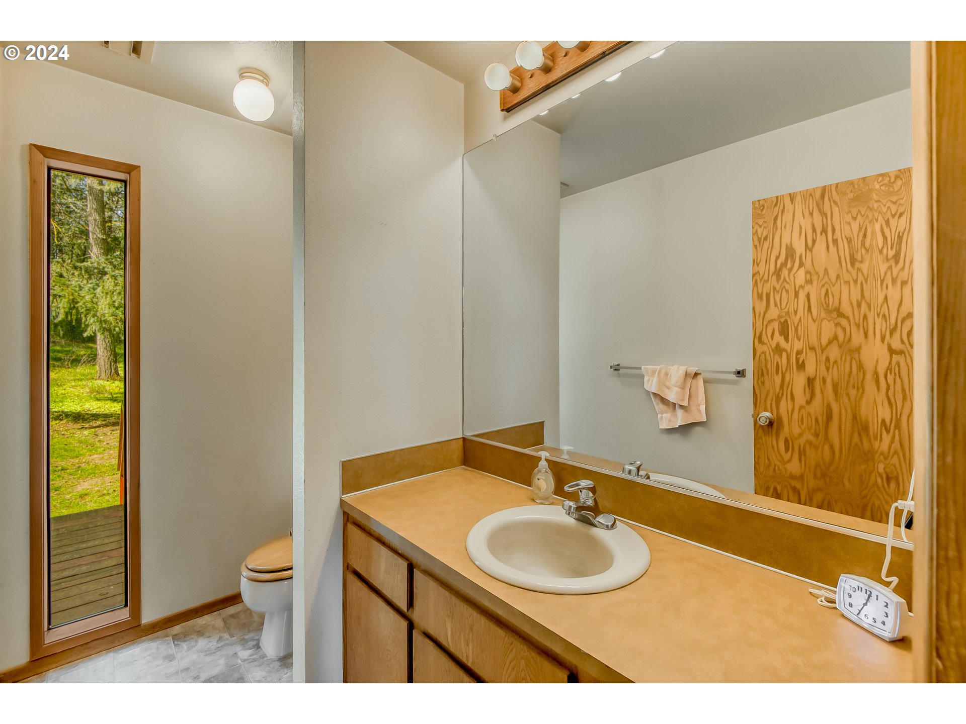 8745 SW HILLSBORO HWY