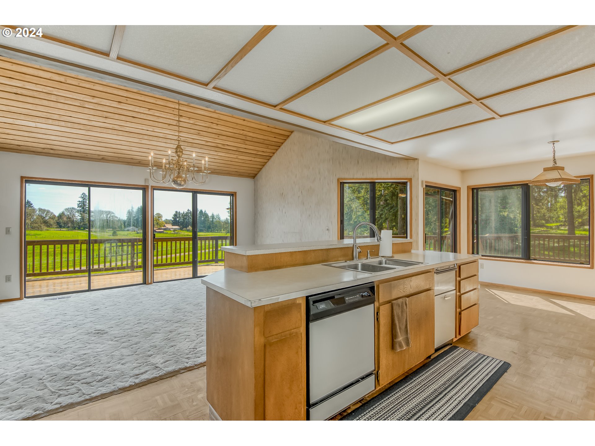 8745 SW HILLSBORO HWY