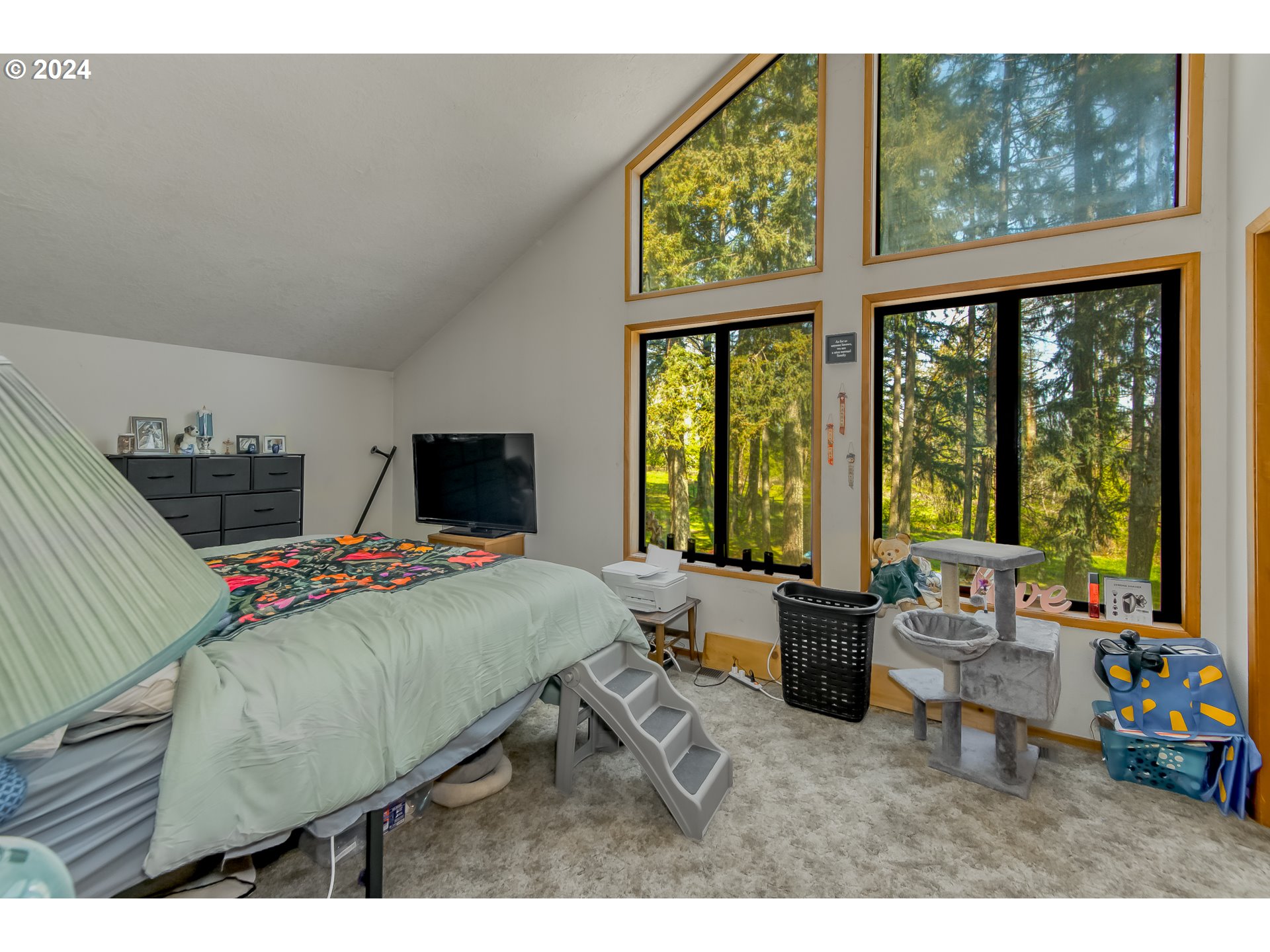 8745 SW HILLSBORO HWY