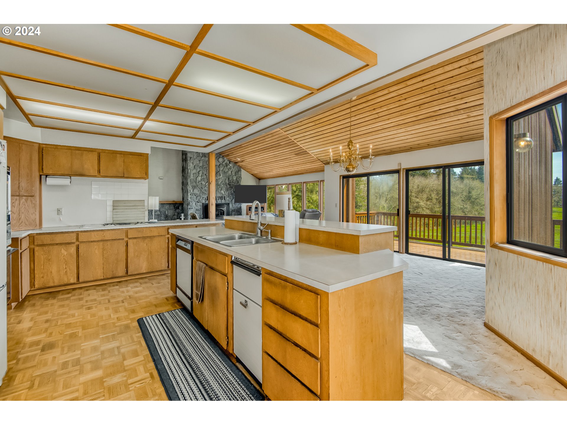 8745 SW HILLSBORO HWY