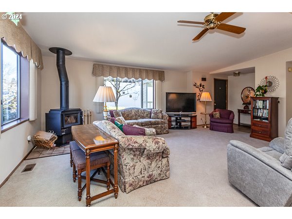 100 SW 195th AVE 206