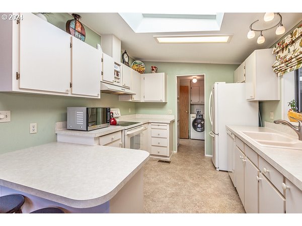 100 SW 195th AVE 206