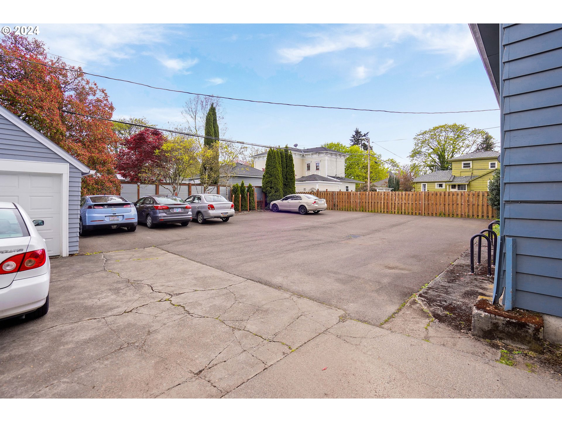 335 NW 9TH ST