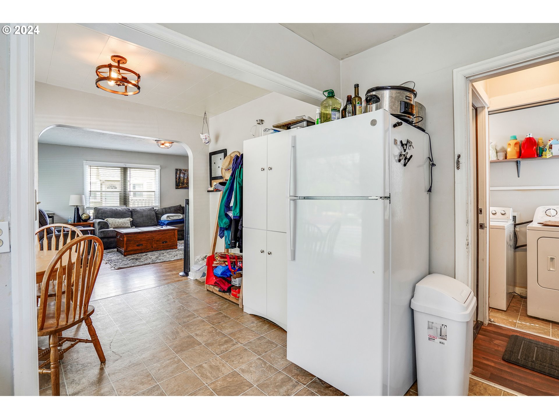 335 NW 9TH ST