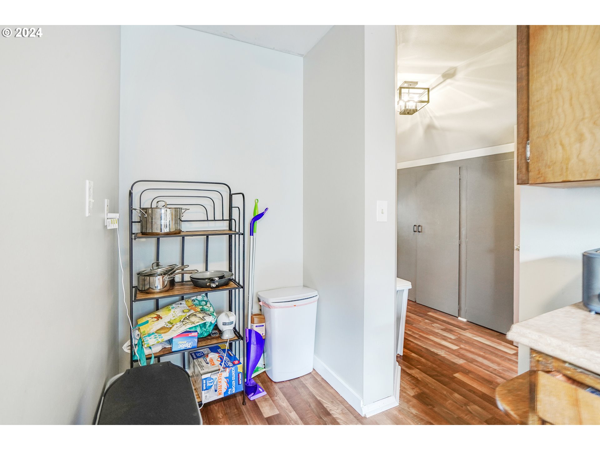 335 NW 9TH ST