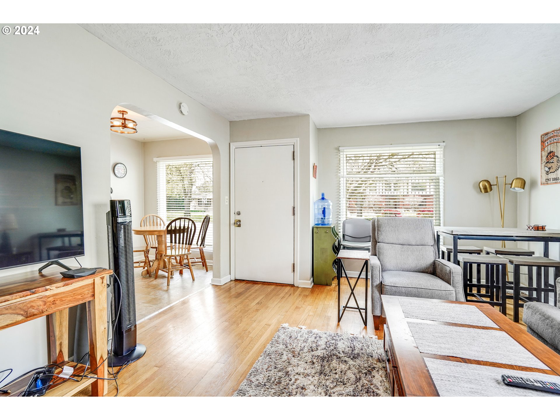 335 NW 9TH ST
