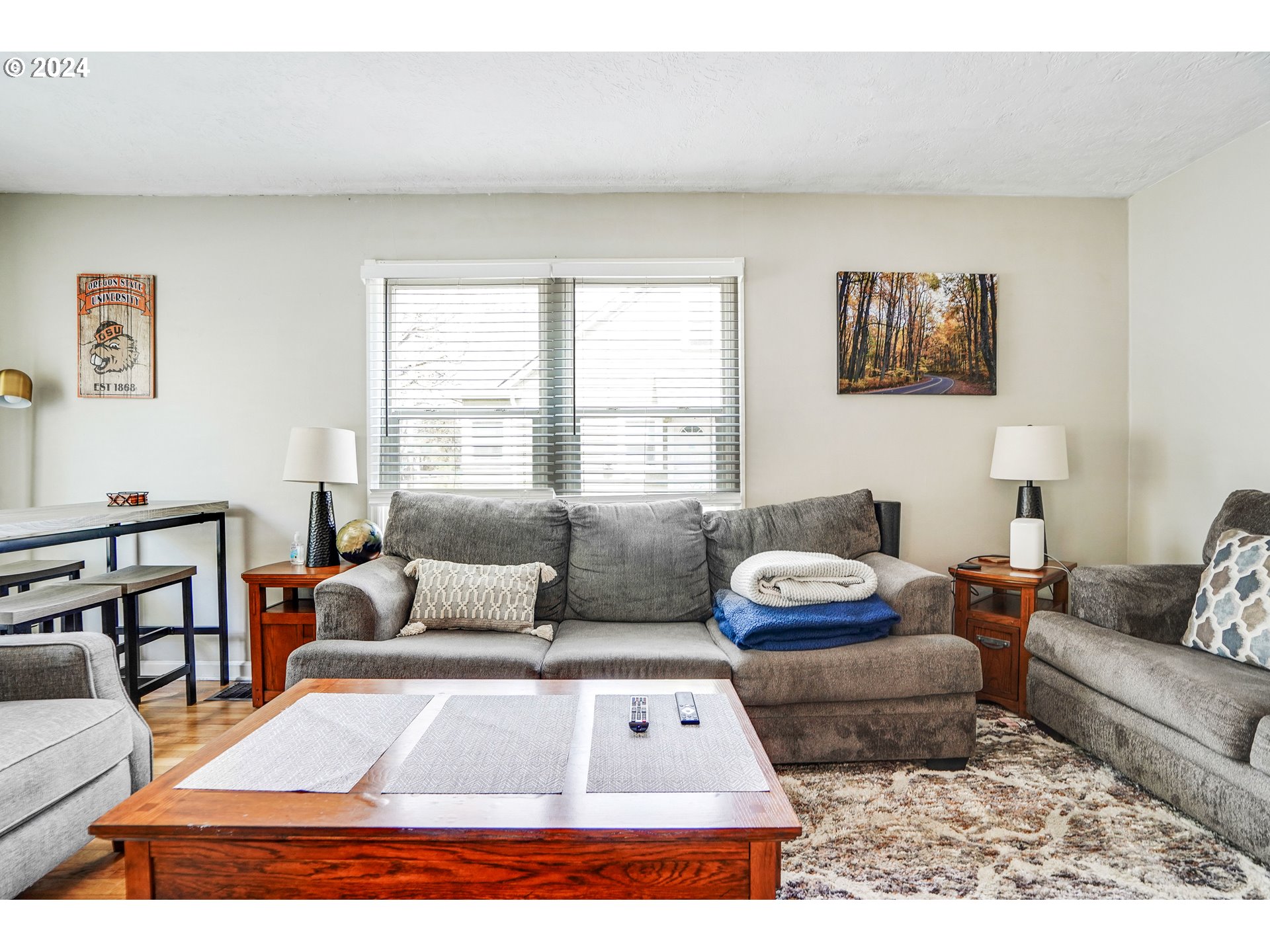 335 NW 9TH ST