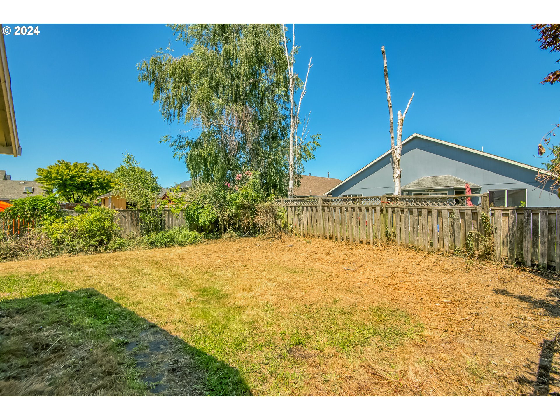 1235 CONSTITUTION AVE