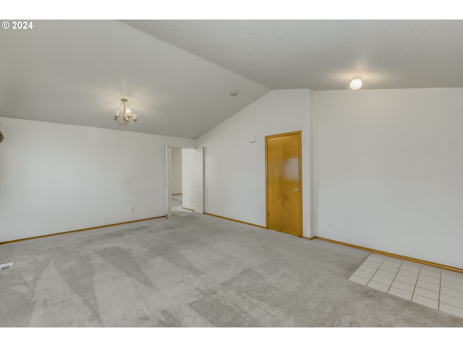 1235 CONSTITUTION AVE