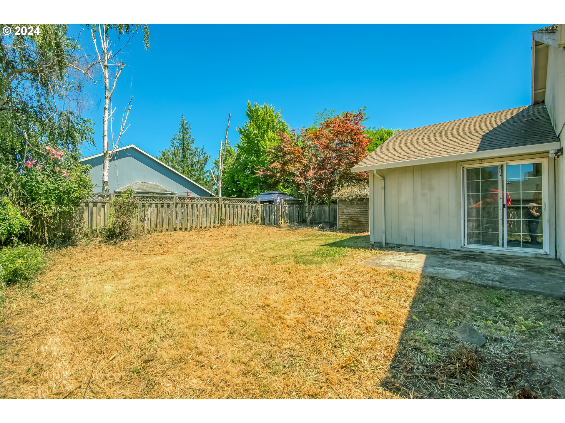 1235 CONSTITUTION AVE