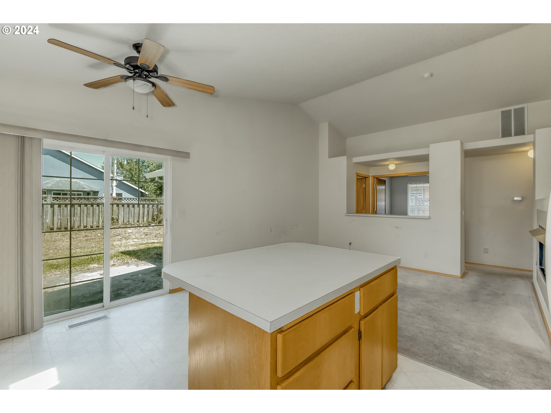 1235 CONSTITUTION AVE