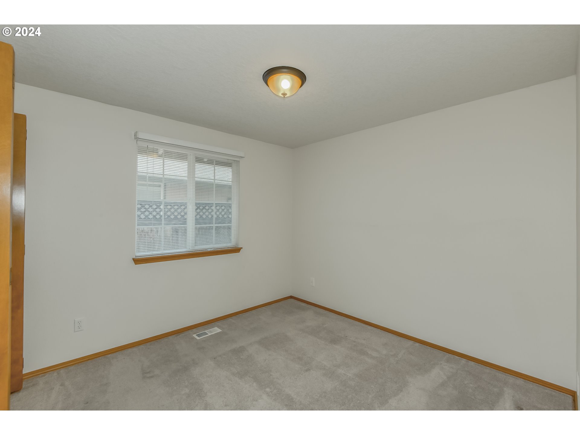 1235 CONSTITUTION AVE