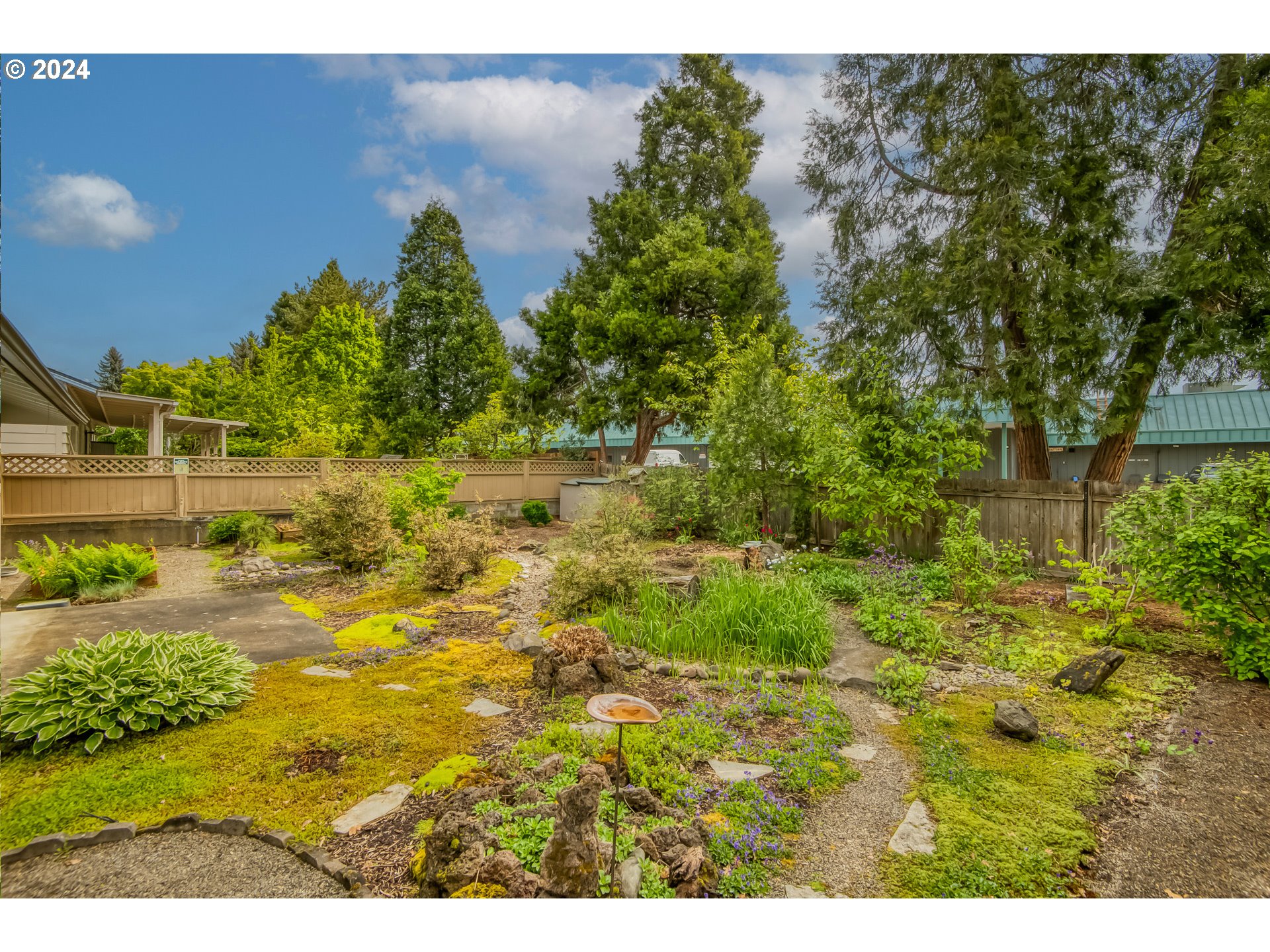 15580 SW ROYALTY PKWY