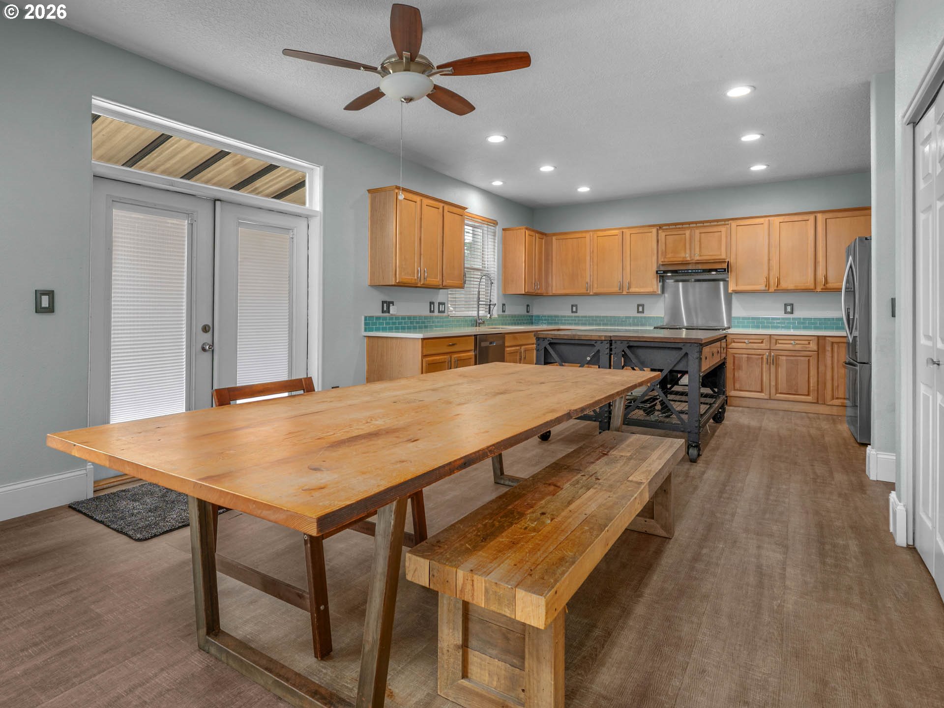 726 NW HARVEST MOON DR