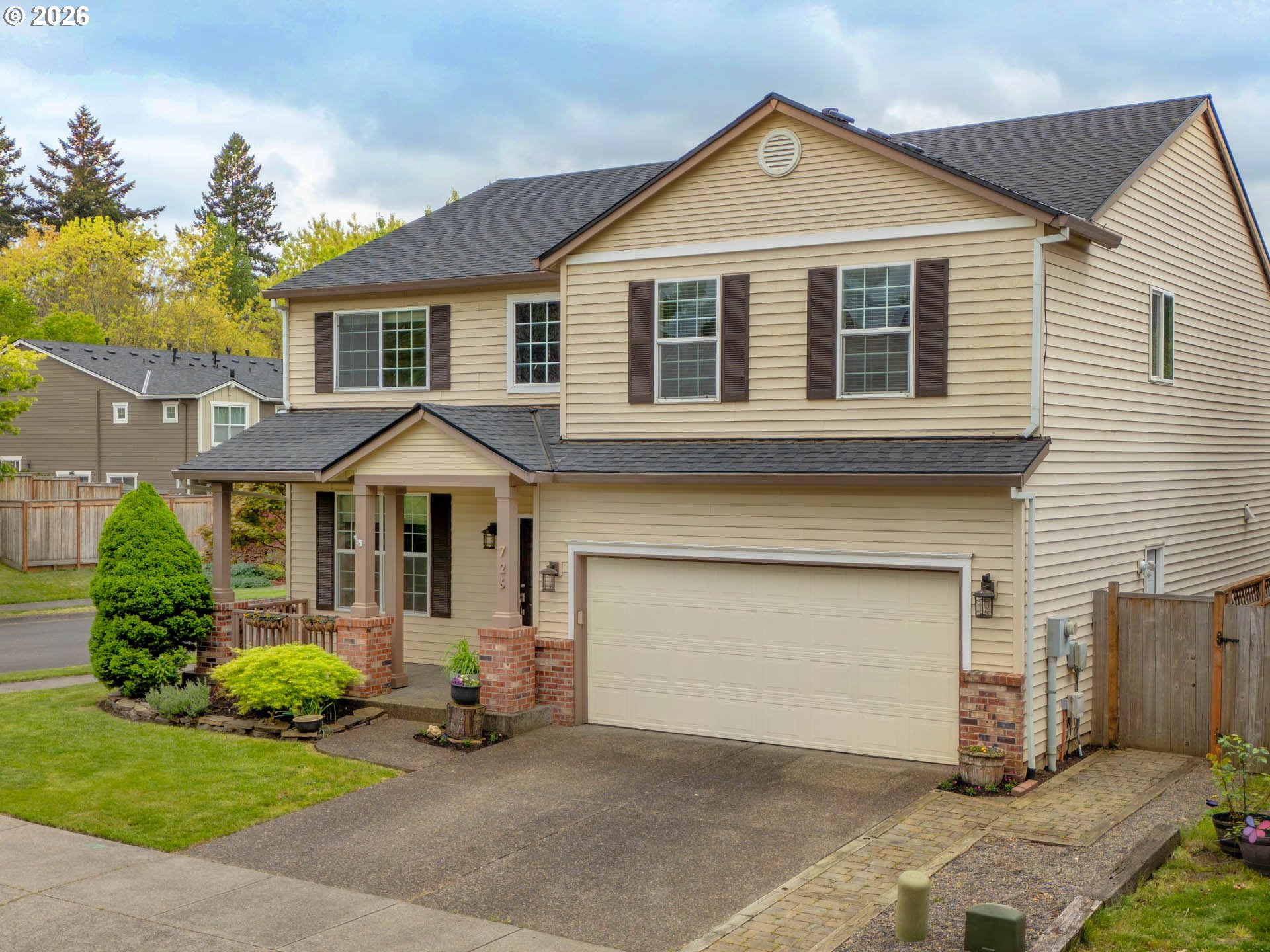 726 NW HARVEST MOON DR