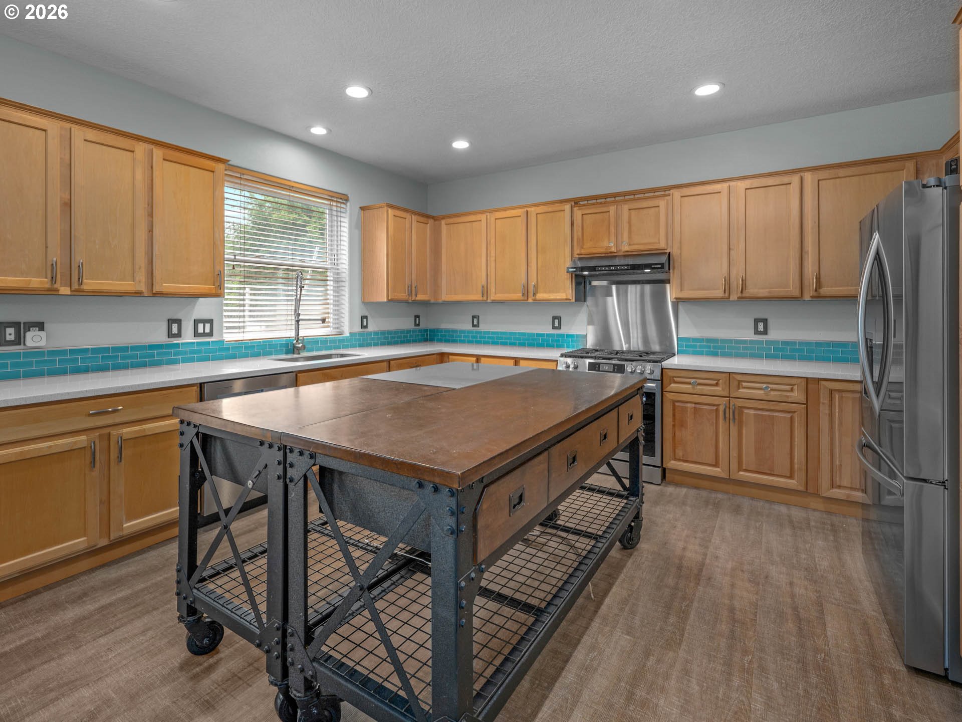 726 NW HARVEST MOON DR