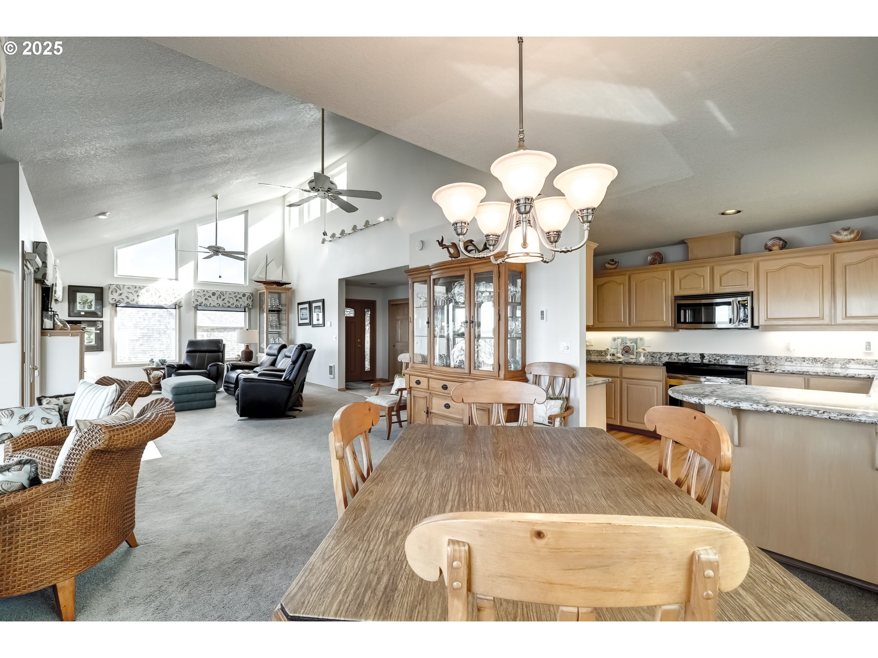 402 NORTHSLOPE WAY