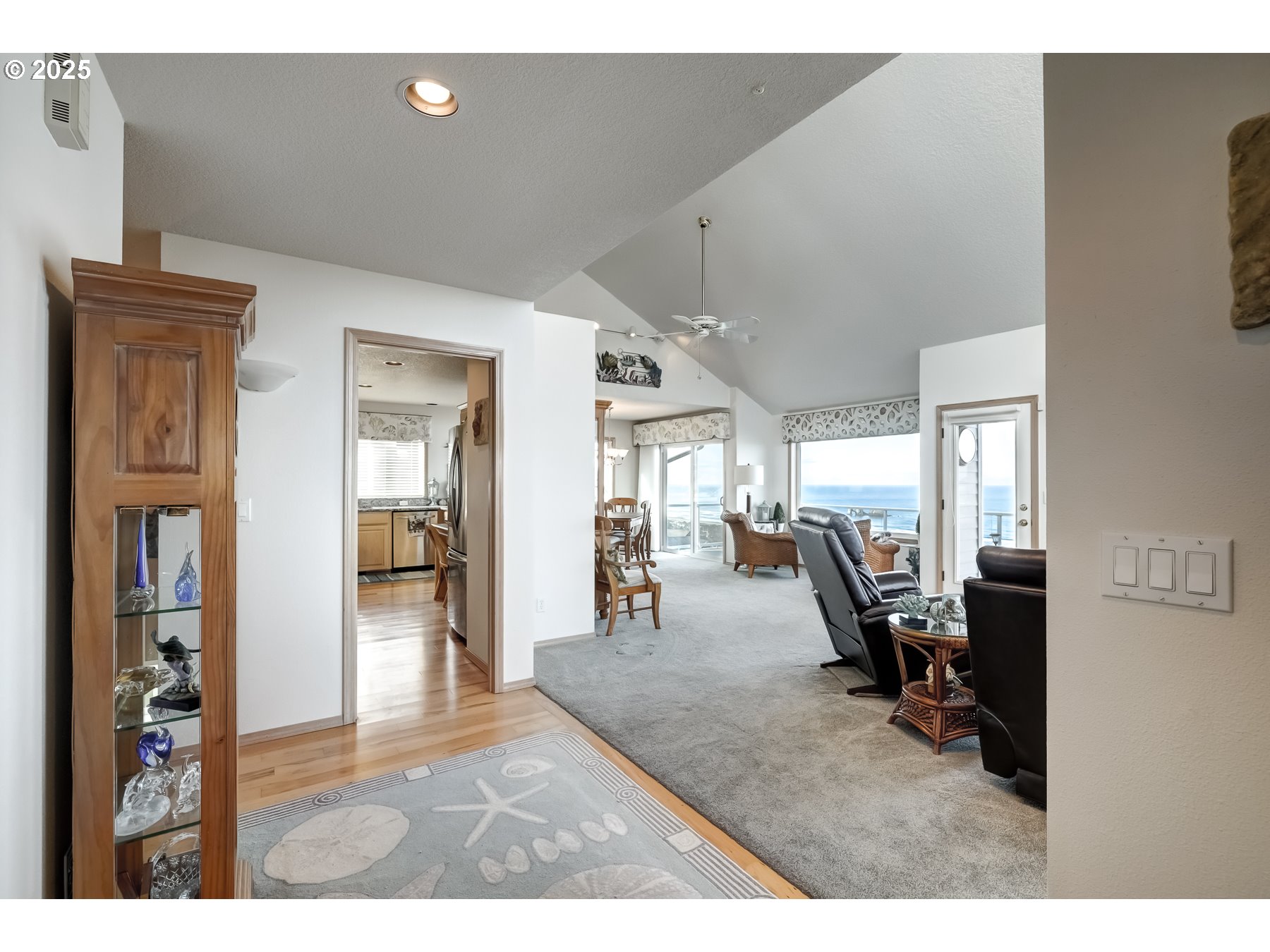 402 NORTHSLOPE WAY