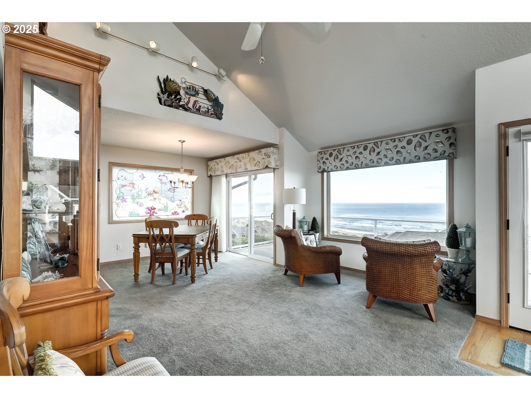 402 NORTHSLOPE WAY