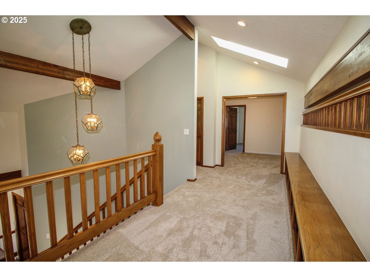534 NE GERALDINE DR