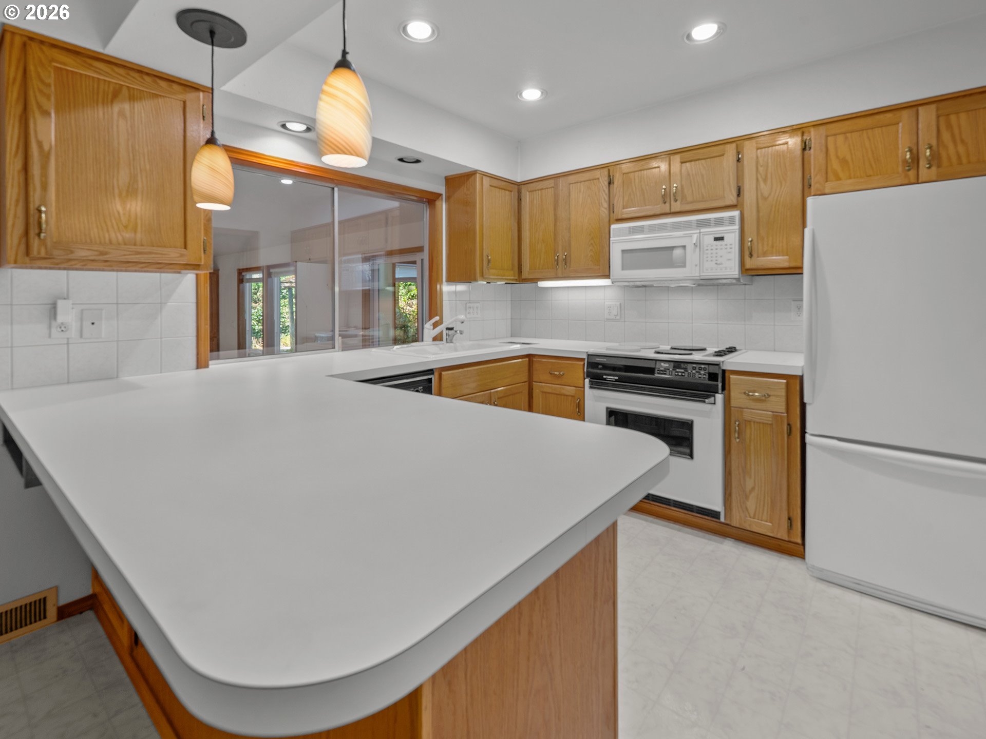 3116 NE BROGDEN ST