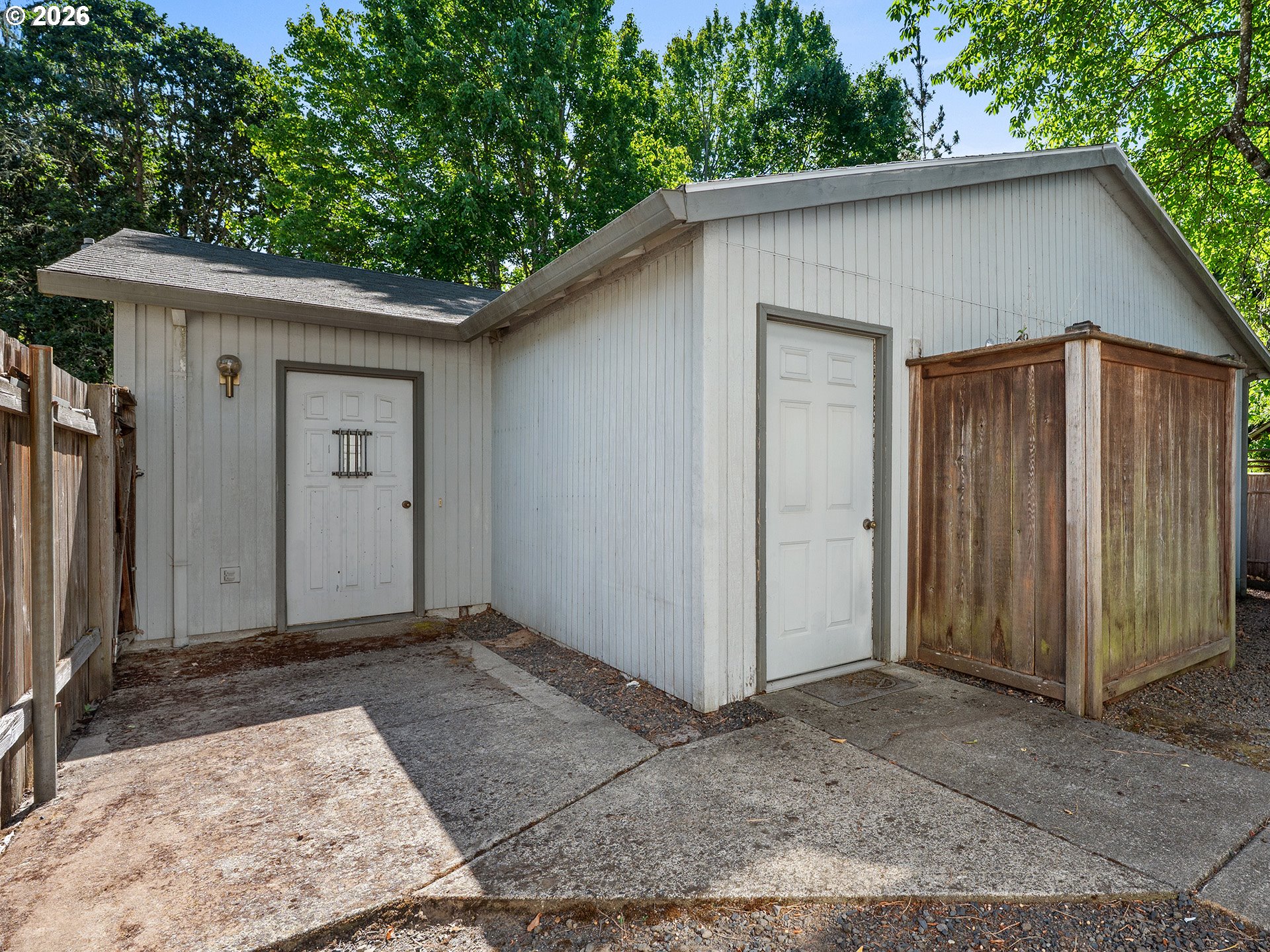 3116 NE BROGDEN ST
