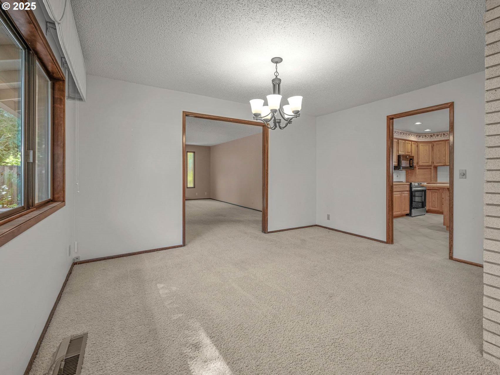 286 NE 18TH AVE
