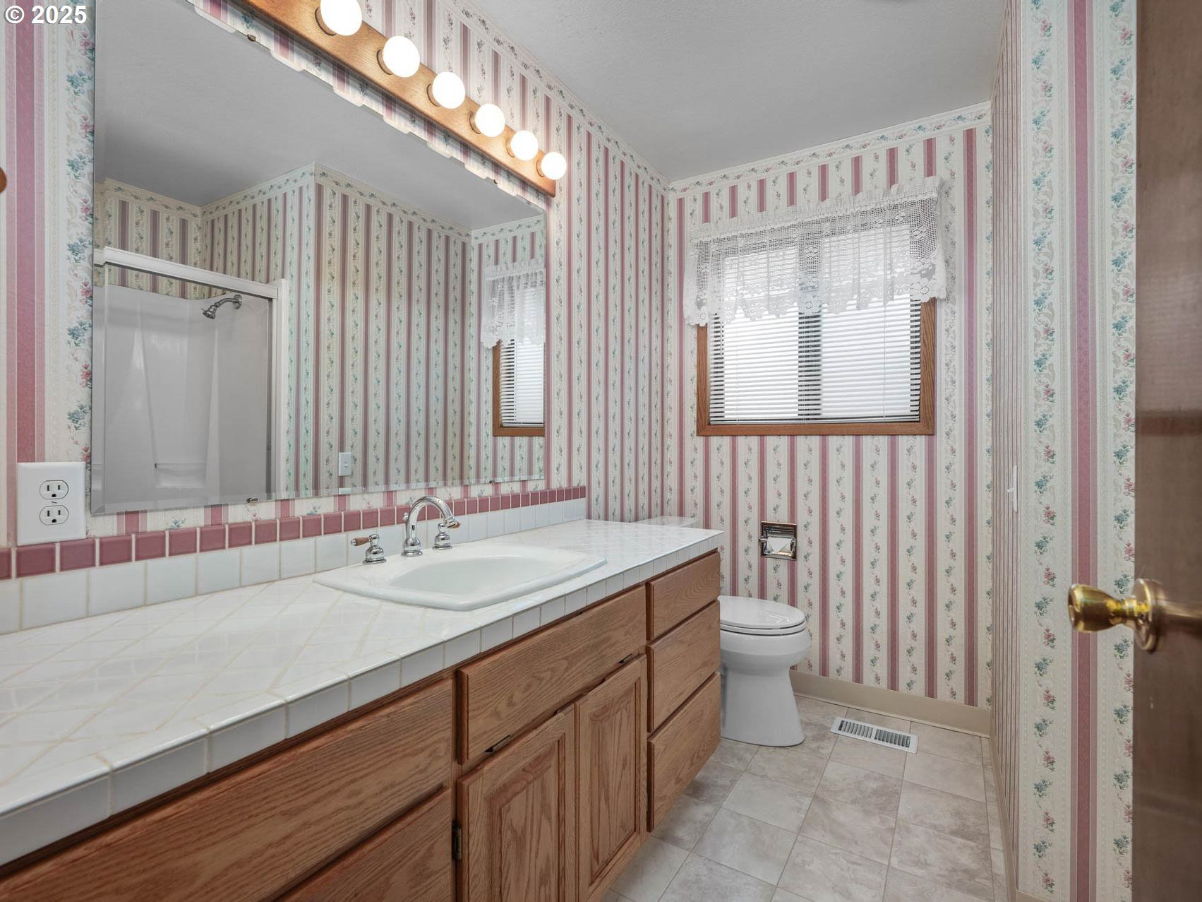 286 NE 18TH AVE