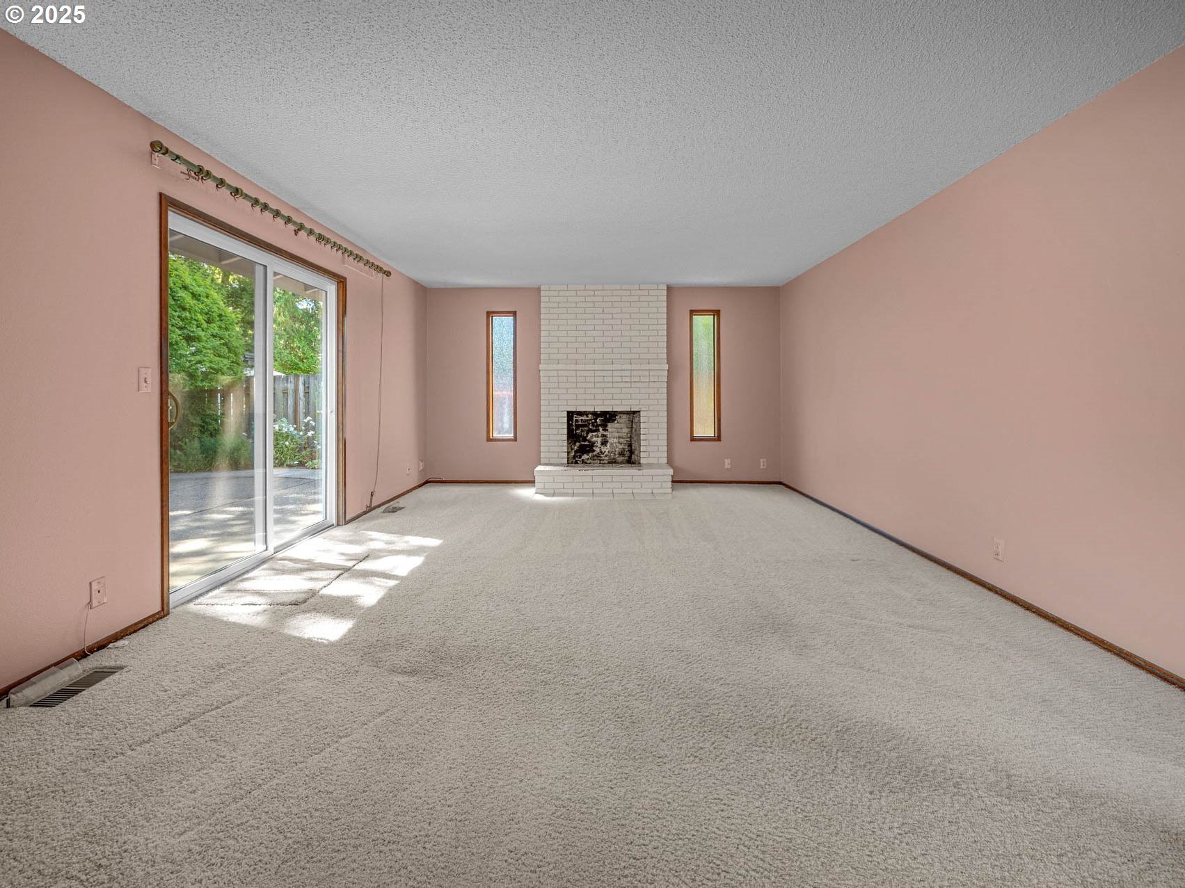 286 NE 18TH AVE