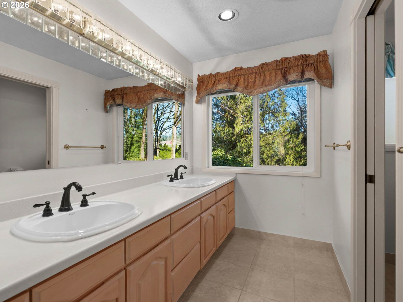 10061 NW VALLEY VISTA RD