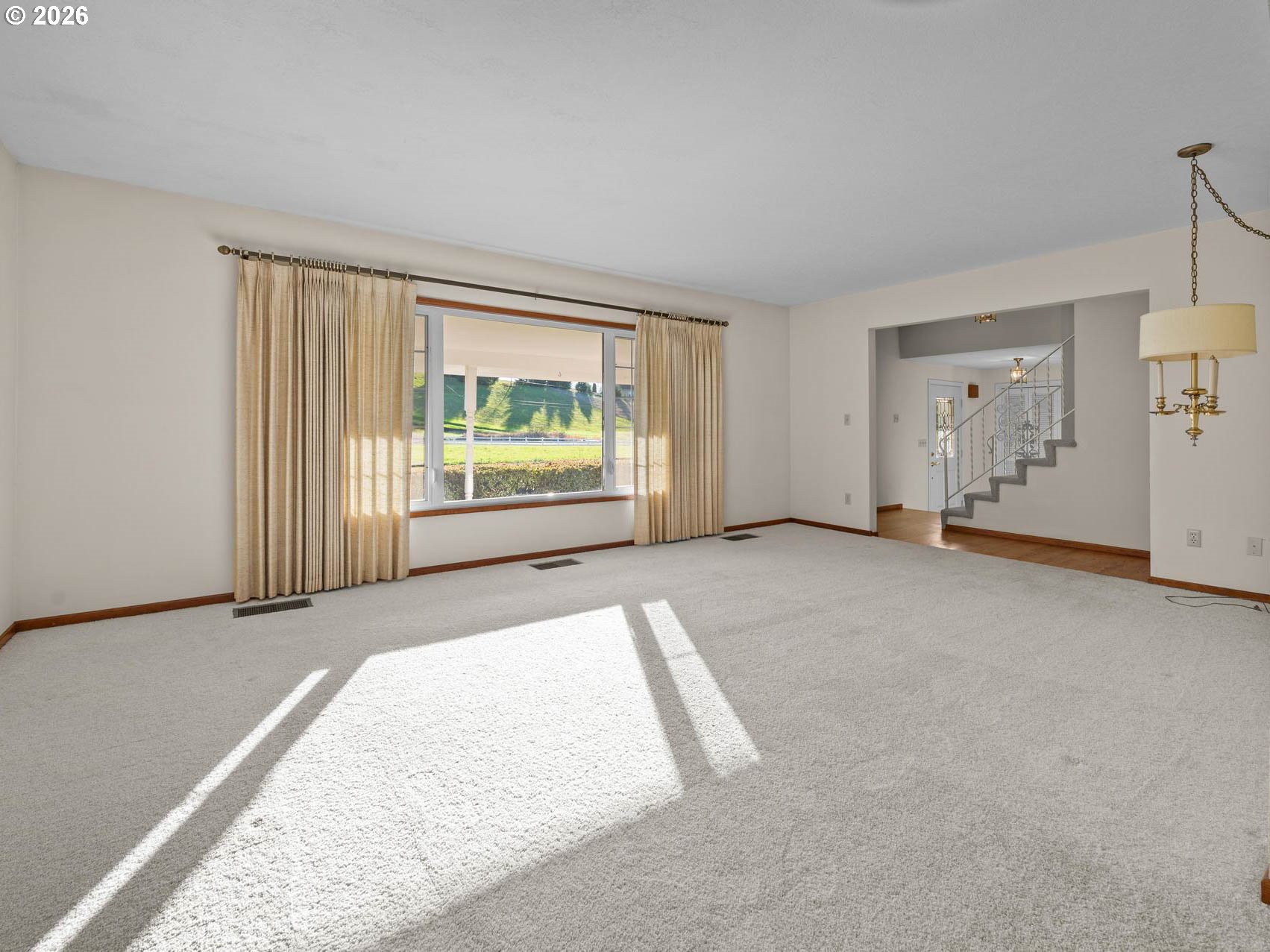 10061 NW VALLEY VISTA RD